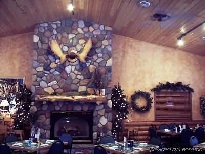 Pine Peaks Lodge & Suites Cross Lake Інтер'єр фото